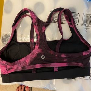 Like new Lululemon Free To Be sports bra